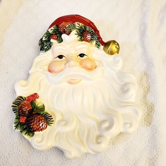 Christmas Collection "Old St. Nick" Catch All Plate - Picture 1 of 6